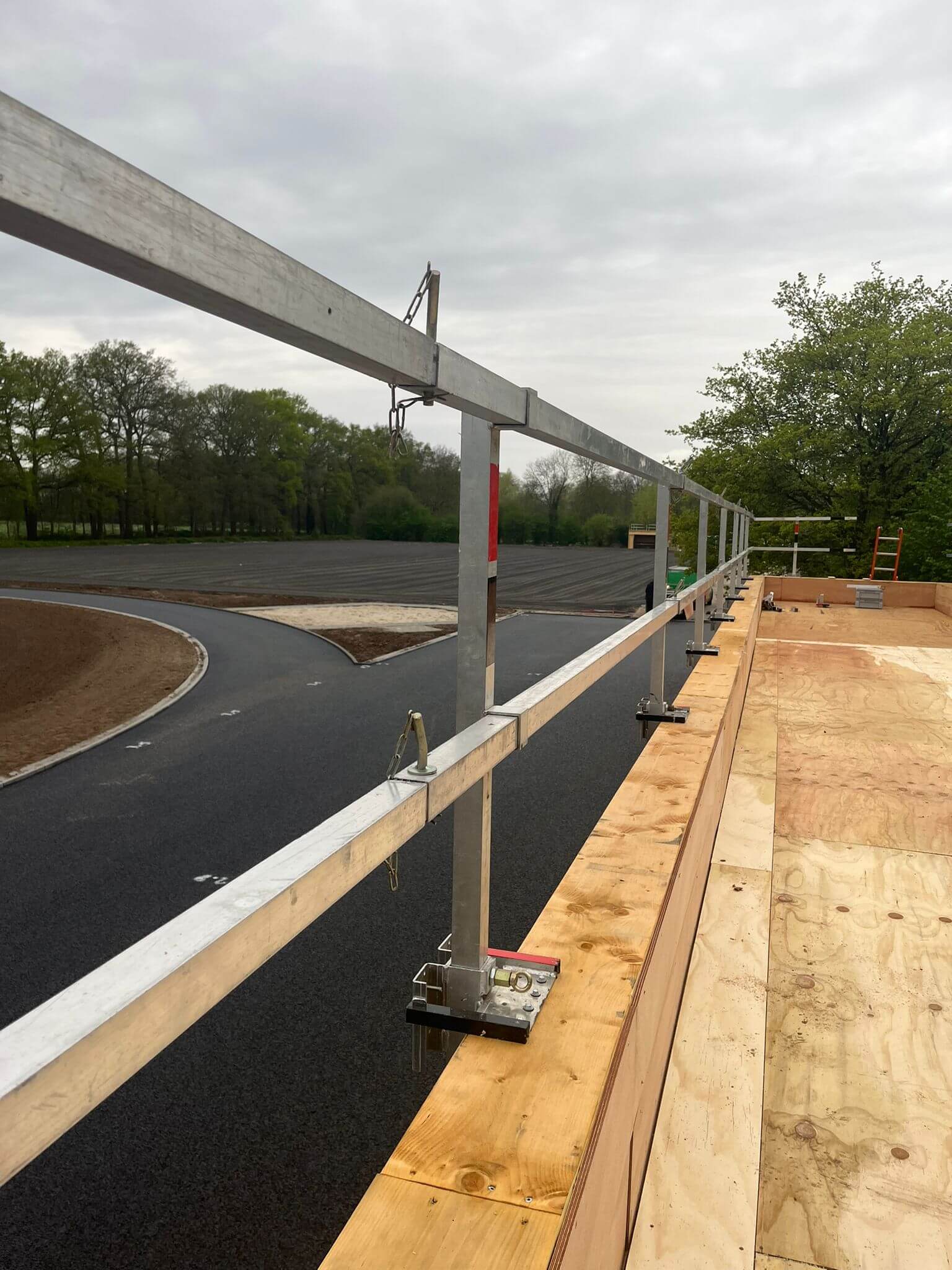 WhatsApp Image 2025-12-03 at 14.21.50 (5)